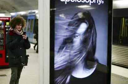 Hair-Raising Subway Ad Blows Away The Competition
