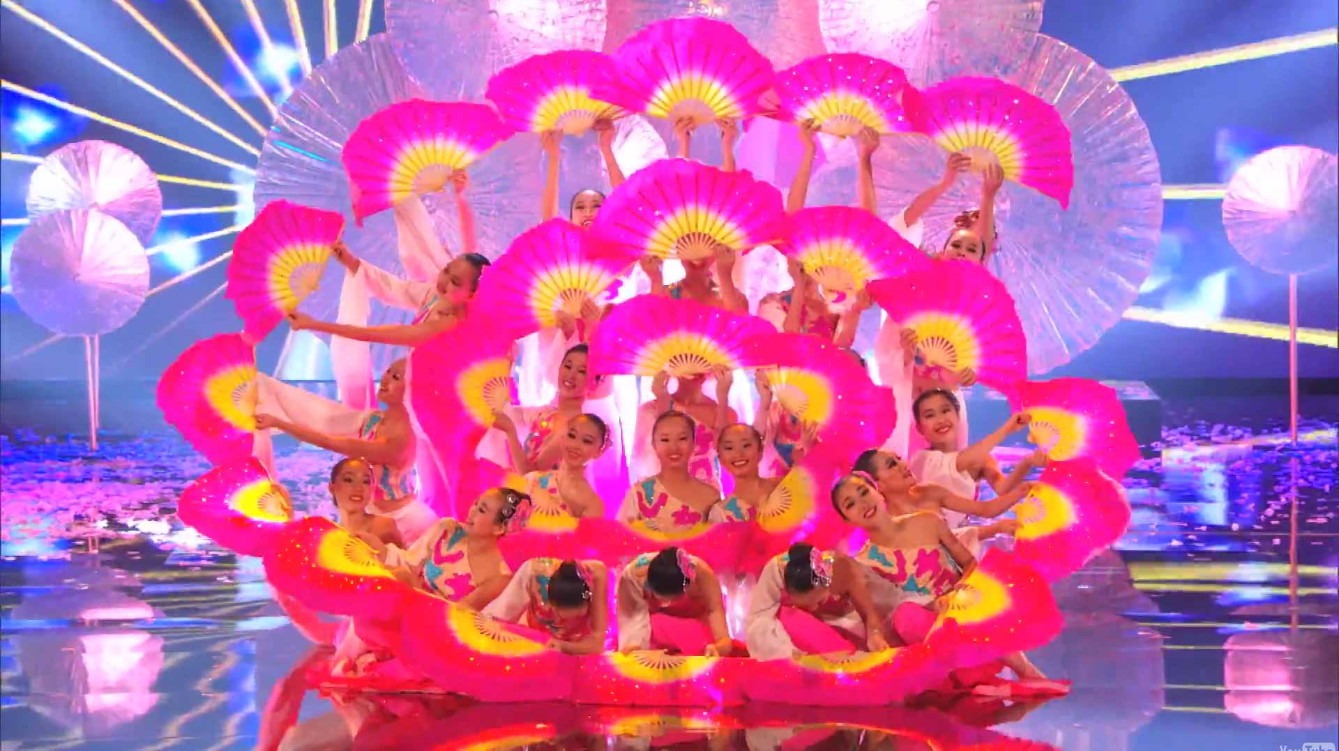 Jasmine Flowers Dance Group Puts On A Beautiful Performance - America's