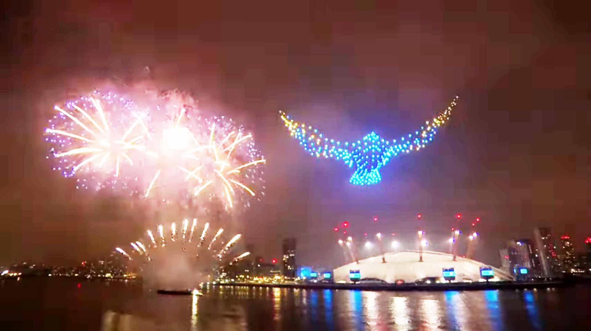 London's 2021 fireworks 🎆 Happy New Year Live! 🔴 BBC 