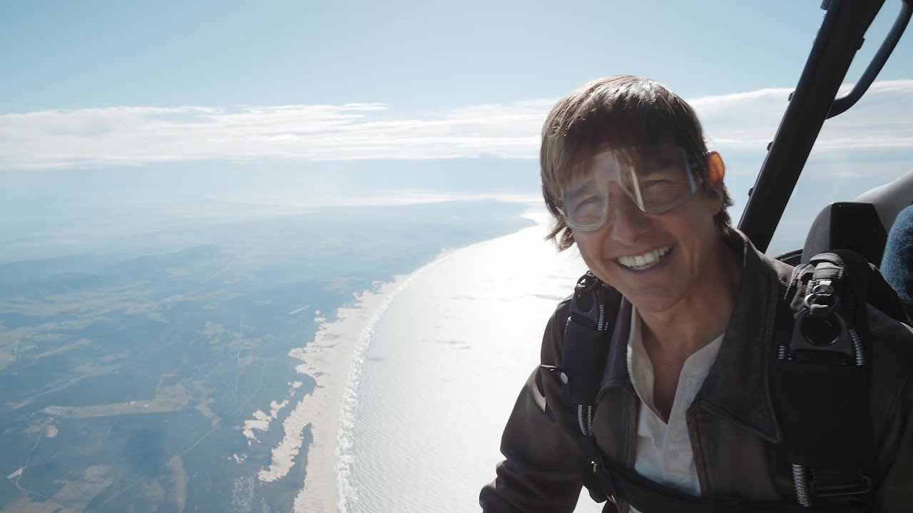 Tom Cruise Special Announcement From the Set of Mission Impossible